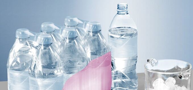 Imagen de envoltura retráctil de botellas de agua para el sitio web
